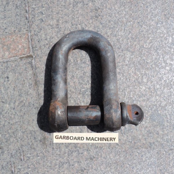 EUROPEAN TYPE LARGE DEE SHACKLE